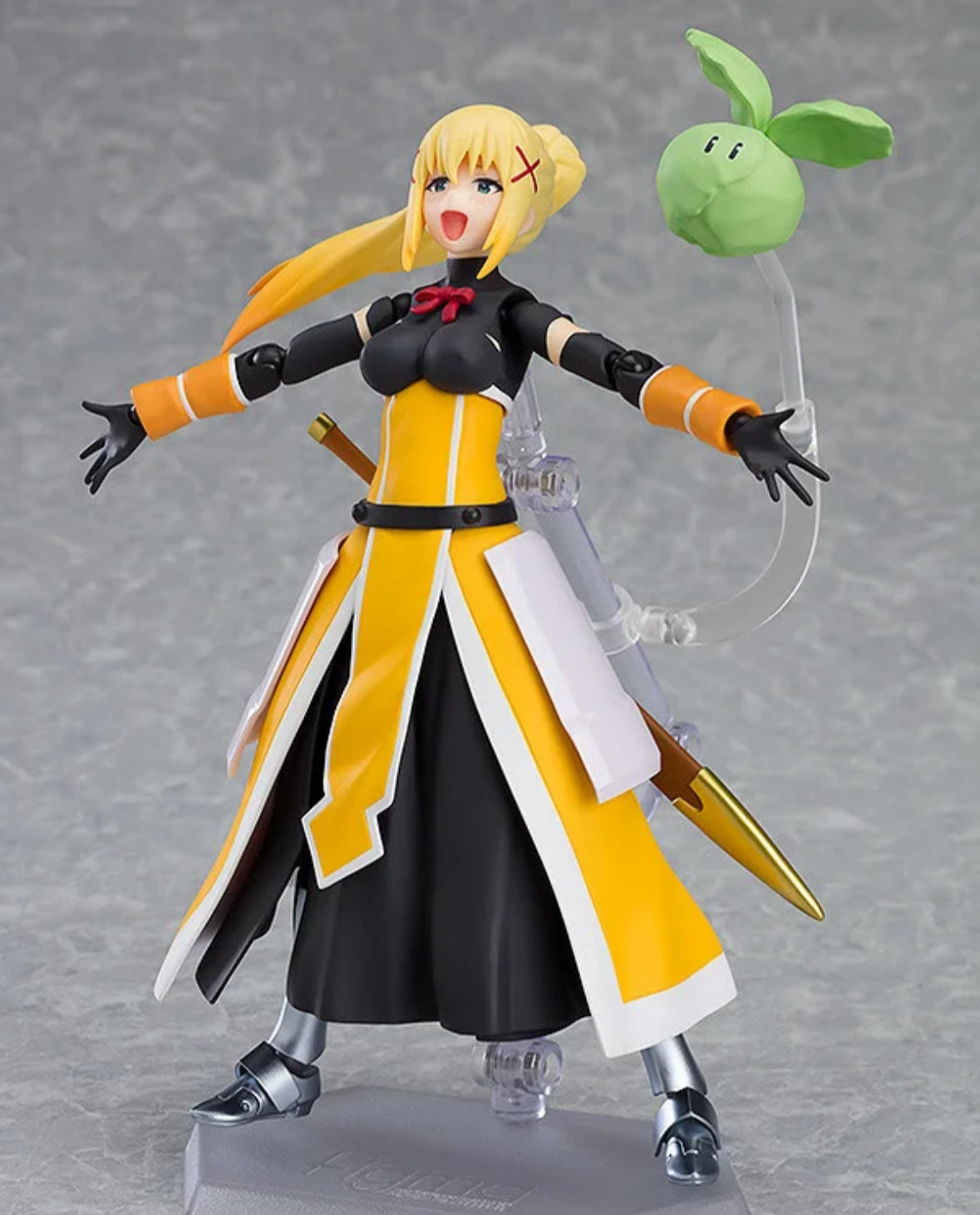 KonoSuba Figma No.450 Darkness with *Bonus faceplate* by Max Factory