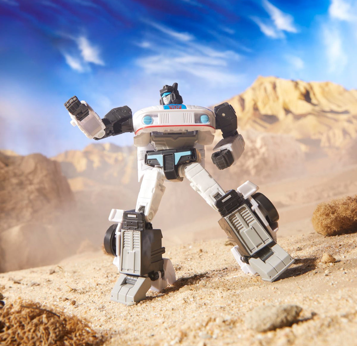 Transformers Studio Series Deluxe Class Transformers: The Movie Autobot Jazz by Hasbro