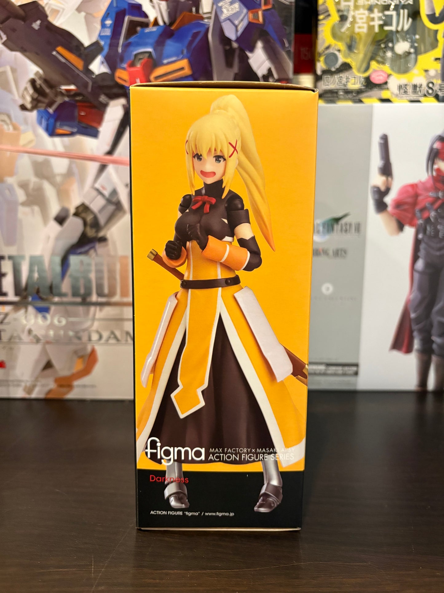 KonoSuba Figma No.450 Darkness with *Bonus faceplate* by Max Factory