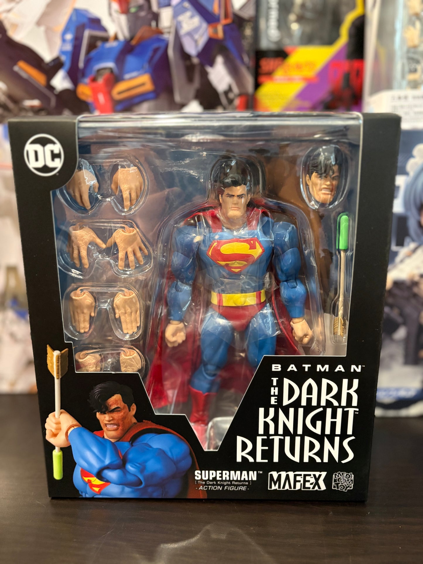 MAFEX No.161 Superman (Batman: The Dark Knight Returns)