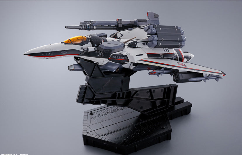 VF-171EX Armored Nightmare Plus EX (Alto Saotome Machine) Revival Ver. Dx Chogokin
