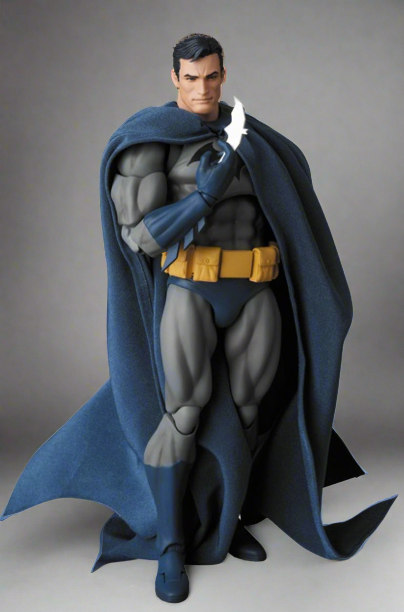 MAFEX 105 Batman "Hush"