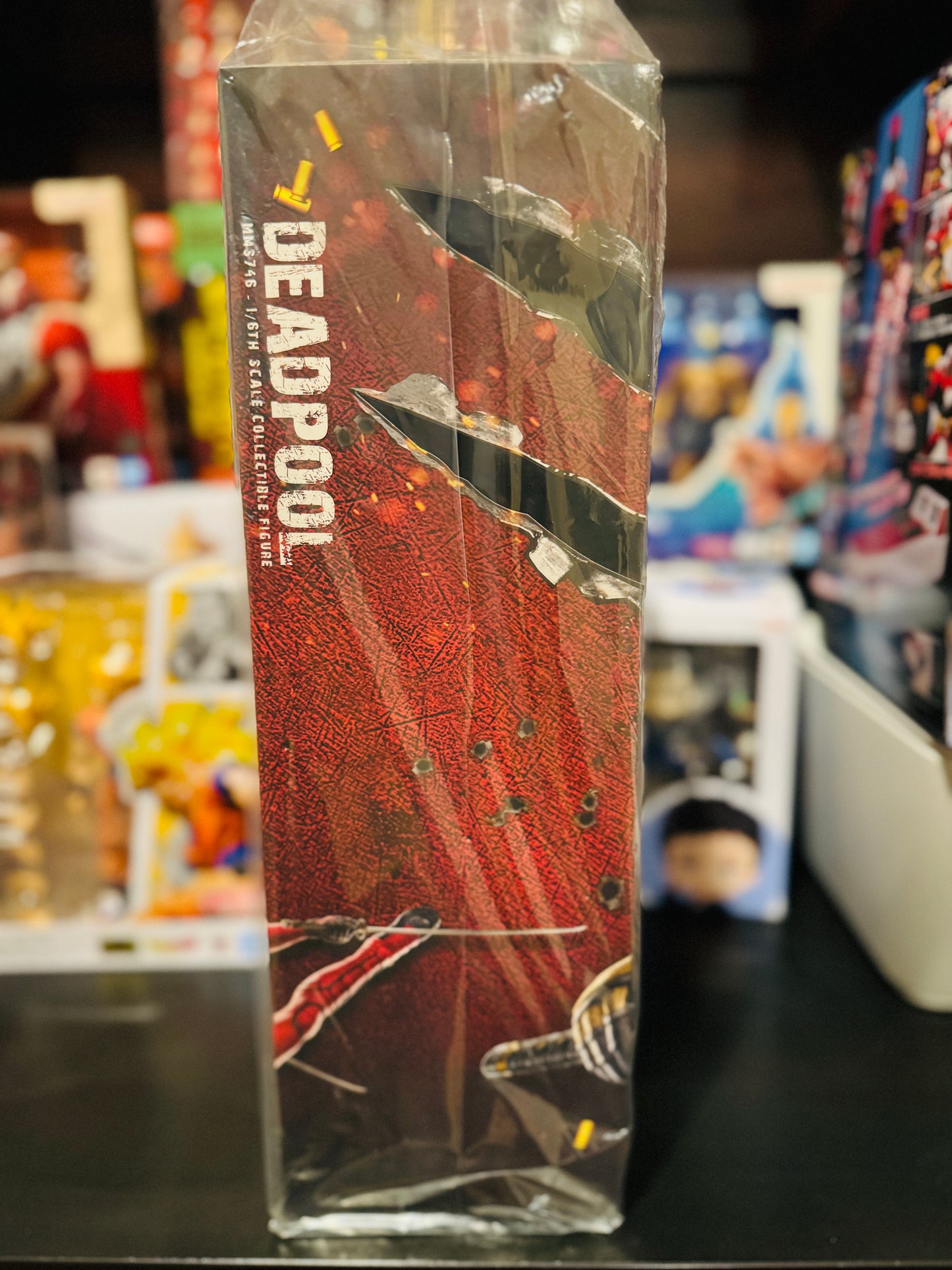 Hot toys Deadpool (Deadpool & Wolverine) 1/6 scale STANDARD ver.