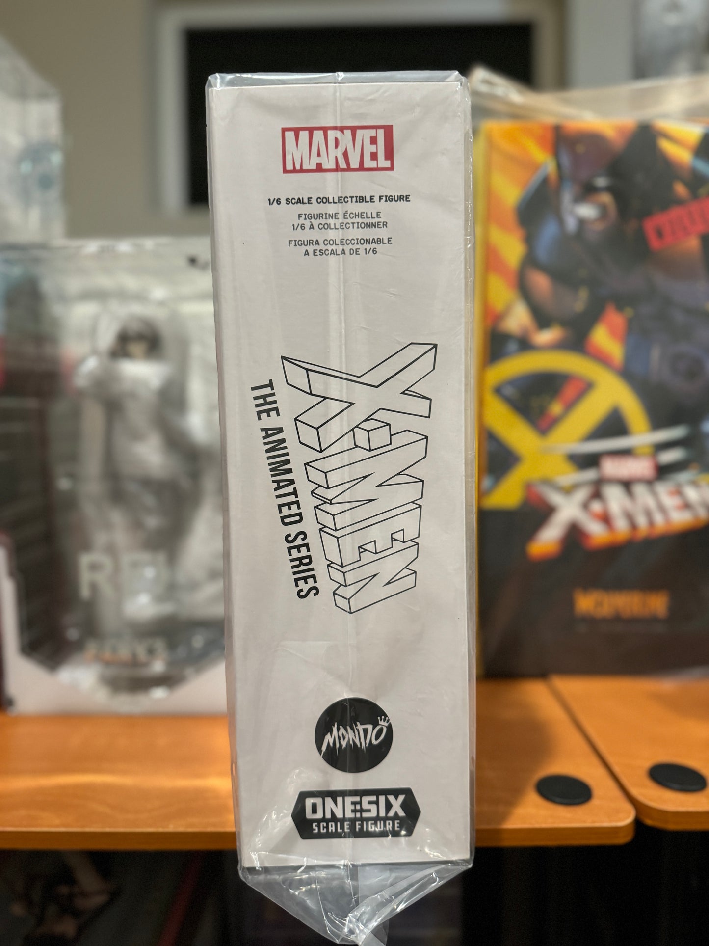 X-Men: The Animated Series Gambit 1:6 Scale Action Figure
by Mondo