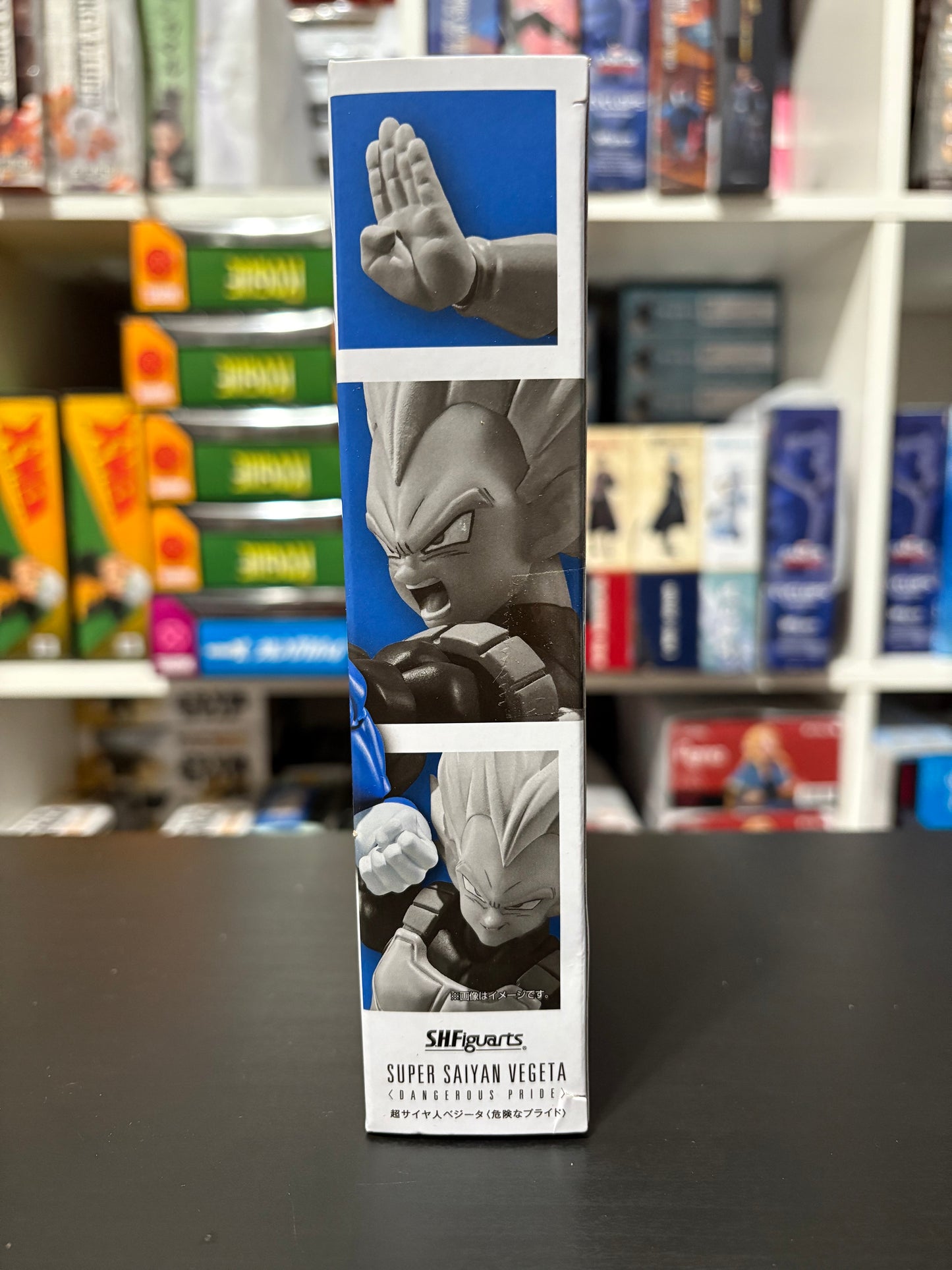 S.H.Figuarts Super Saiyan Vegeta Dangerous Pride
by Bandai Tamashii Nations