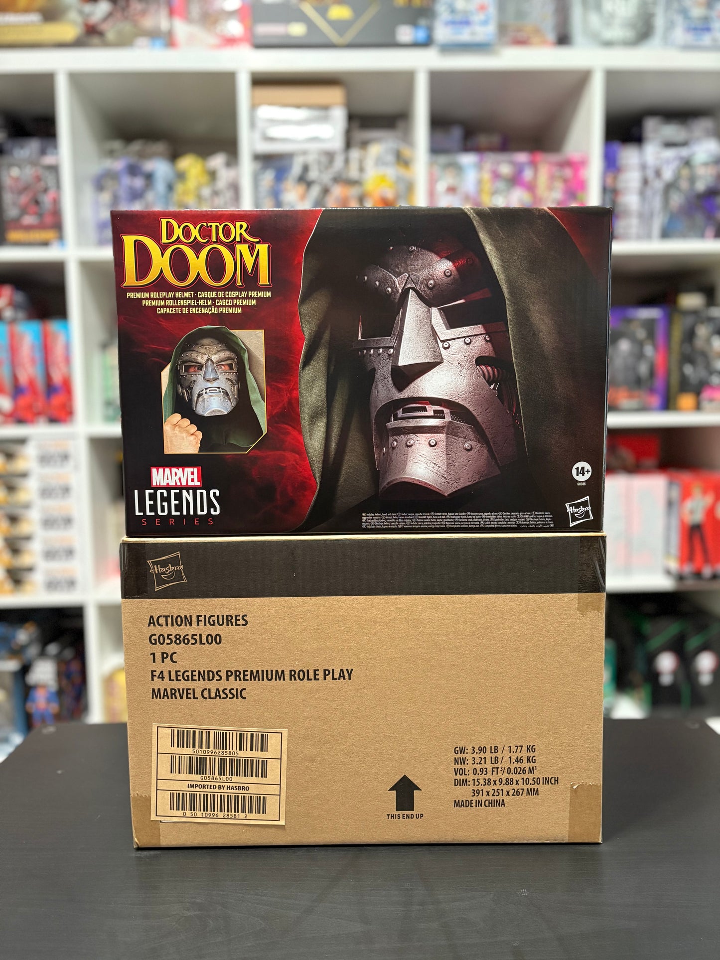 Fantastic Four Marvel Legends Doctor Doom Premium Roleplay Helmet Prop Replica