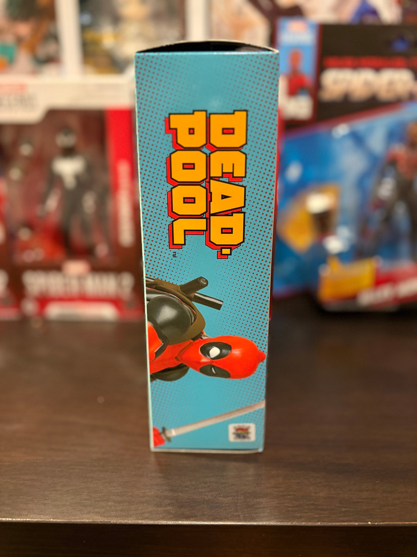 MAFEX 82 DEADPOOL GURIHIRU ART Ver. By Medicom
