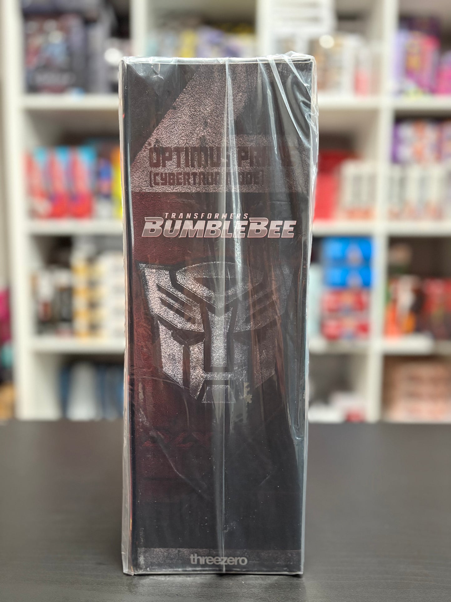 Transformers: Bumblebee Optimus Prime Cybertron Mode DLX by Threezero