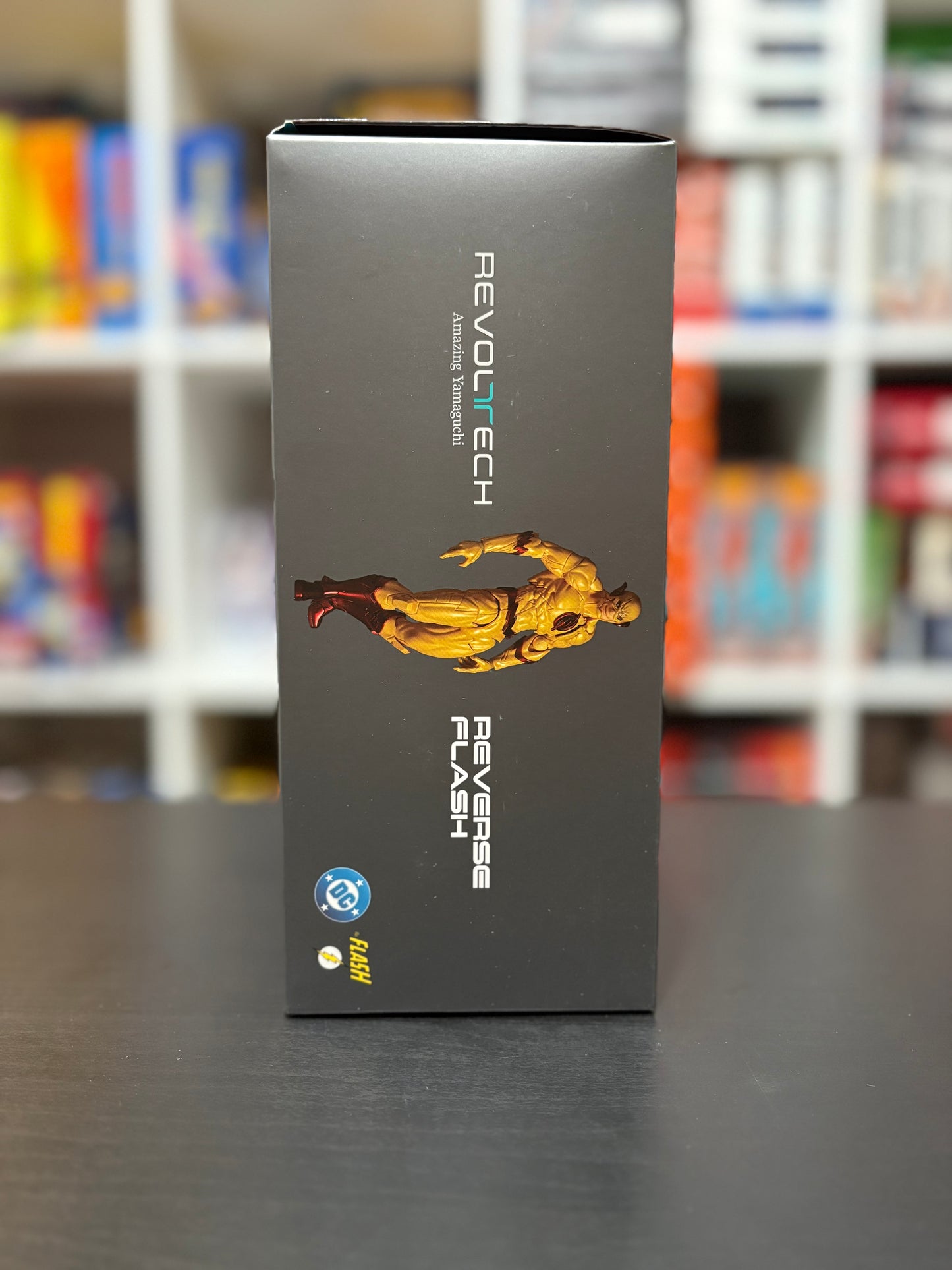 Revoltech Amazing Yamaguchi Reverse Flash by Kaiyodo
