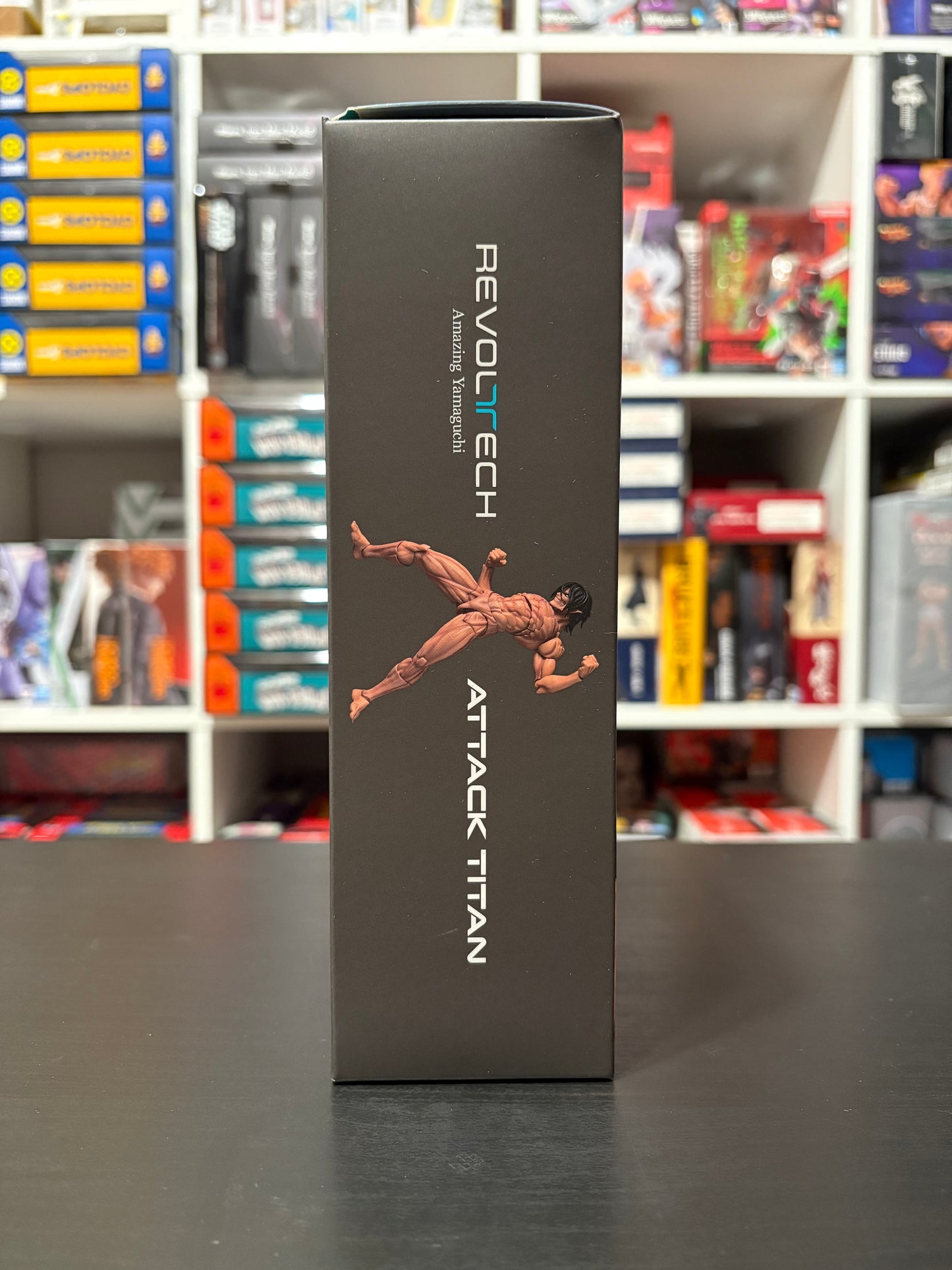 Revoltech Amazing Yamaguchi Attack on Titan Eren Yeager Titan by Kaiyodo