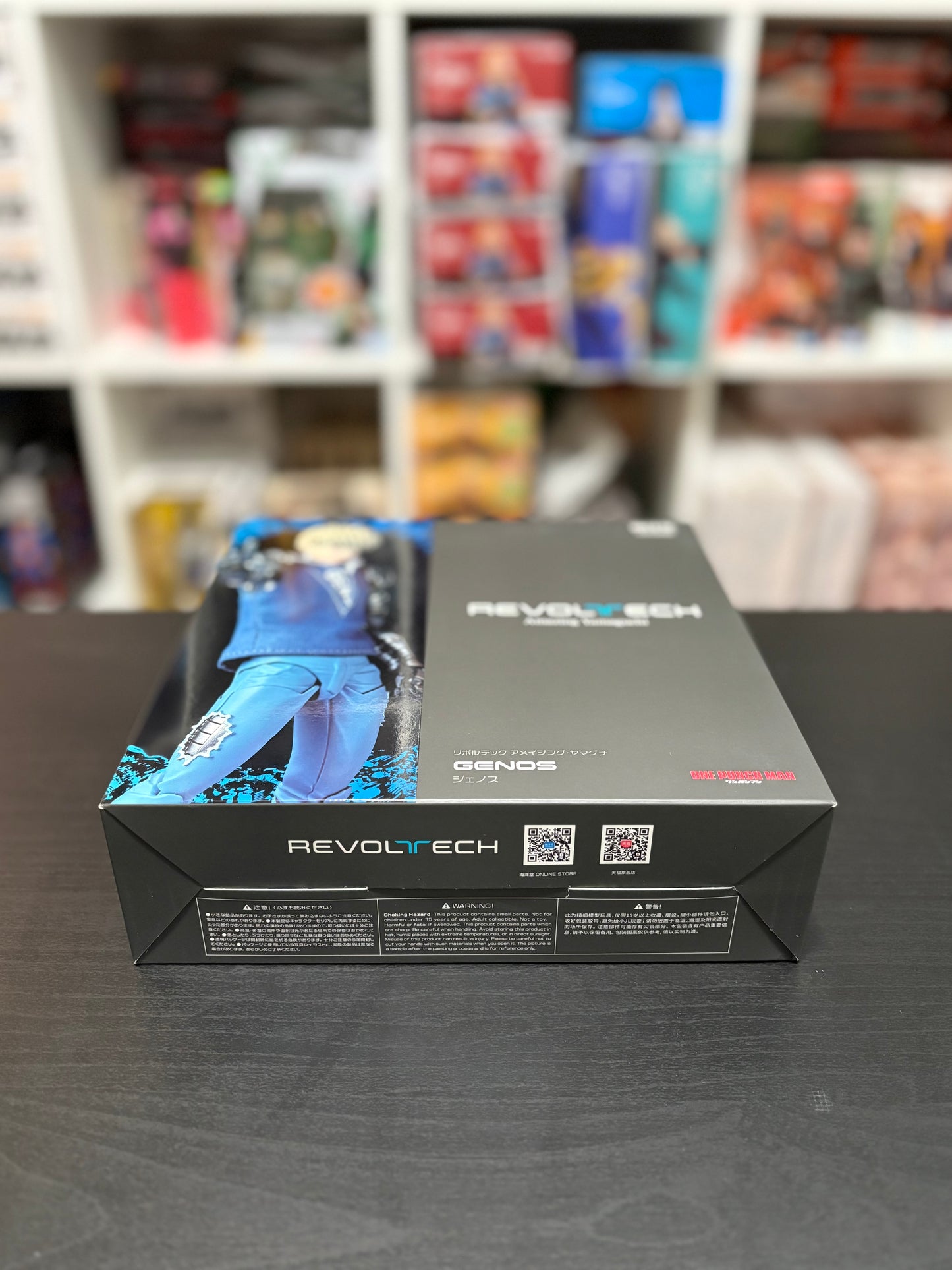 Revoltech Amazing Yamaguchi Genos One Punch Man with BONUS item (spike hair piece) by Kaiyodo