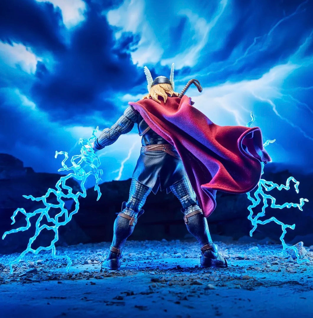 Marvel Legends Maximum Series Thor by Hasbro