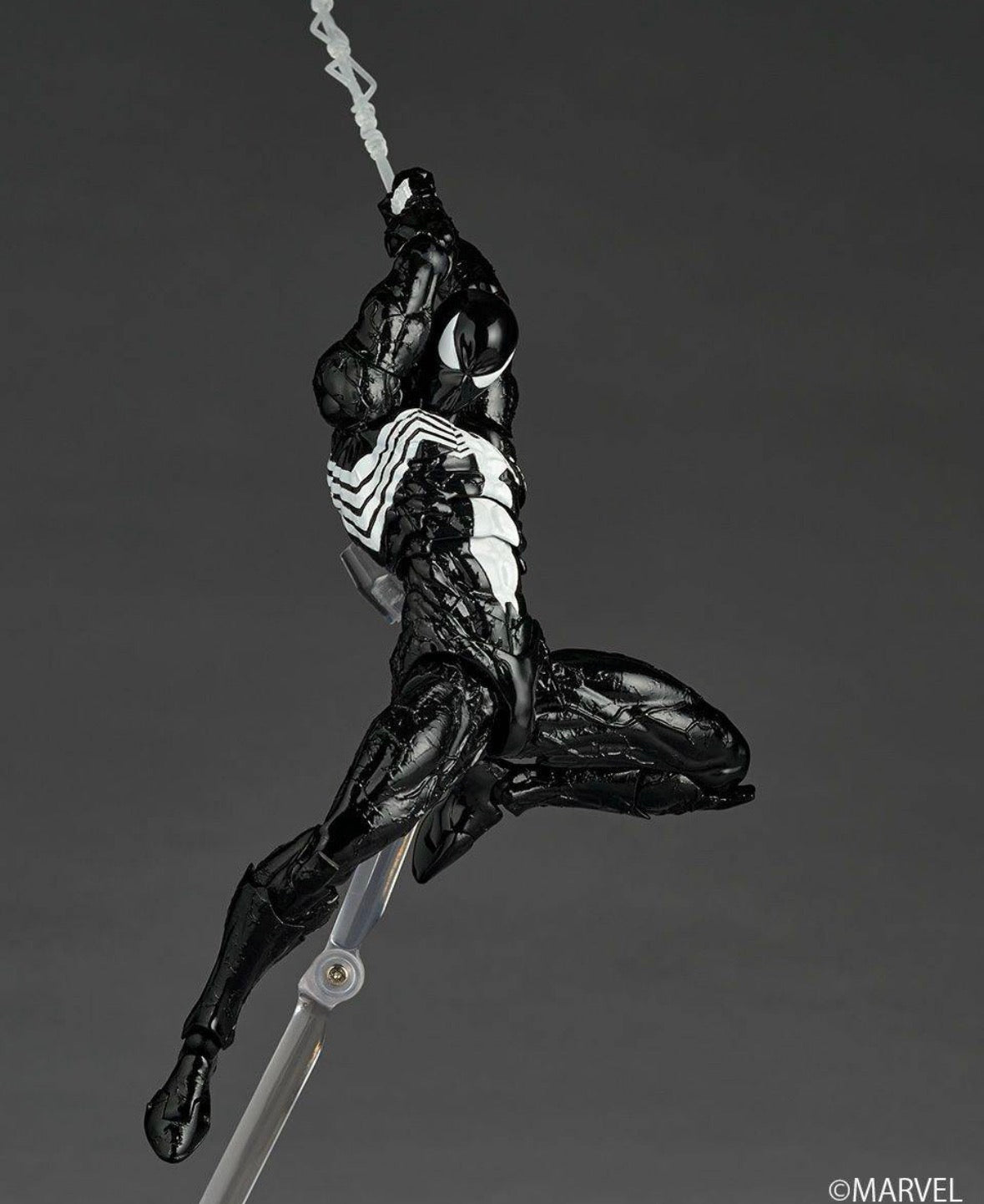 (Limit 1 per costumer) Revoltech Amazing Yamaguchi Symbiote Spider-Man with Limited Bonus Item by Kaiyodo