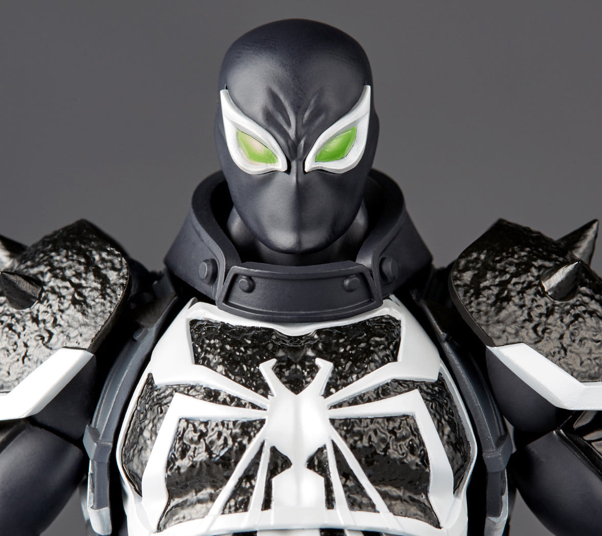 Revoltech Amazing Yamaguchi Agent Venom