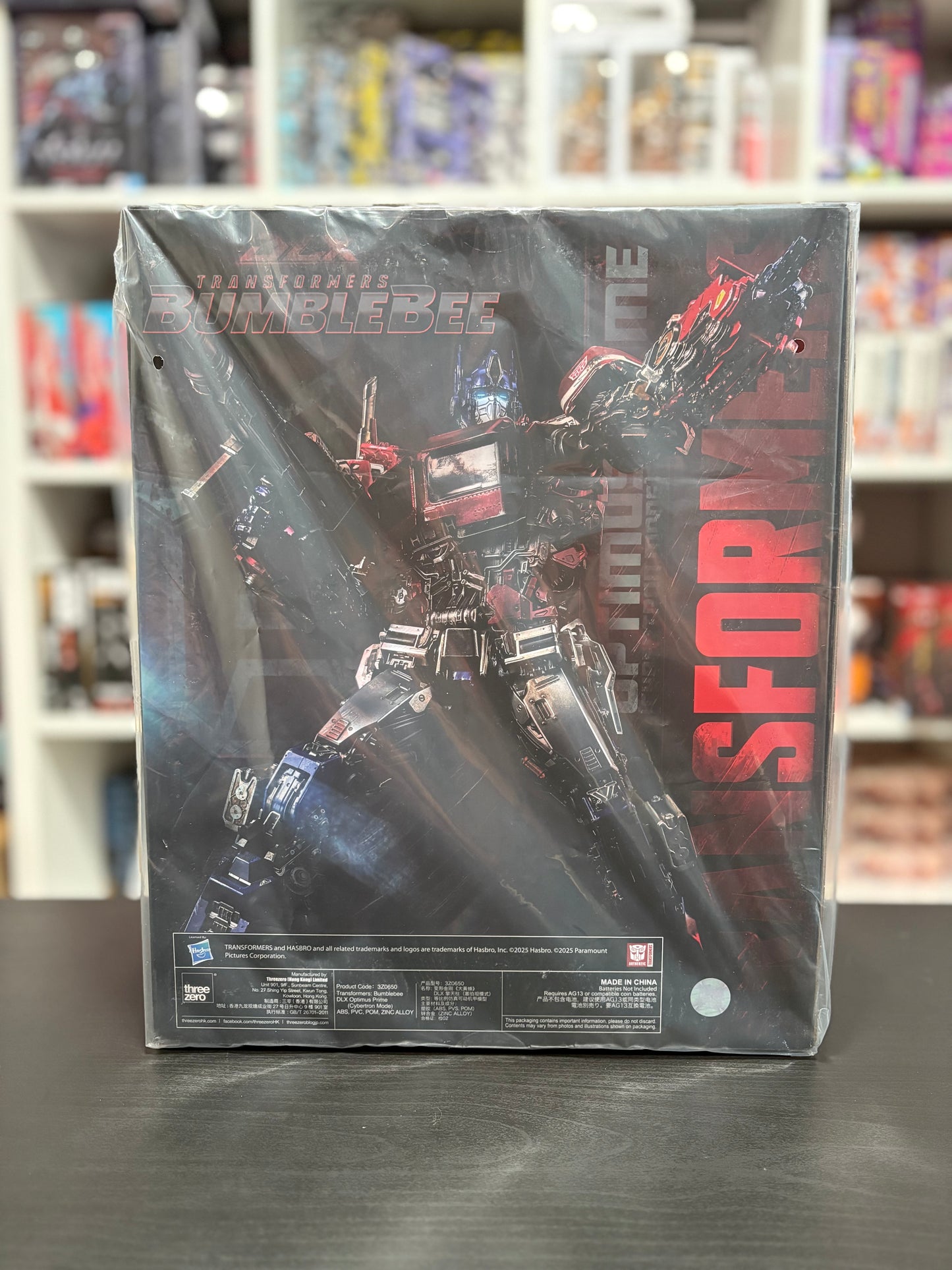 Transformers: Bumblebee Optimus Prime Cybertron Mode DLX by Threezero