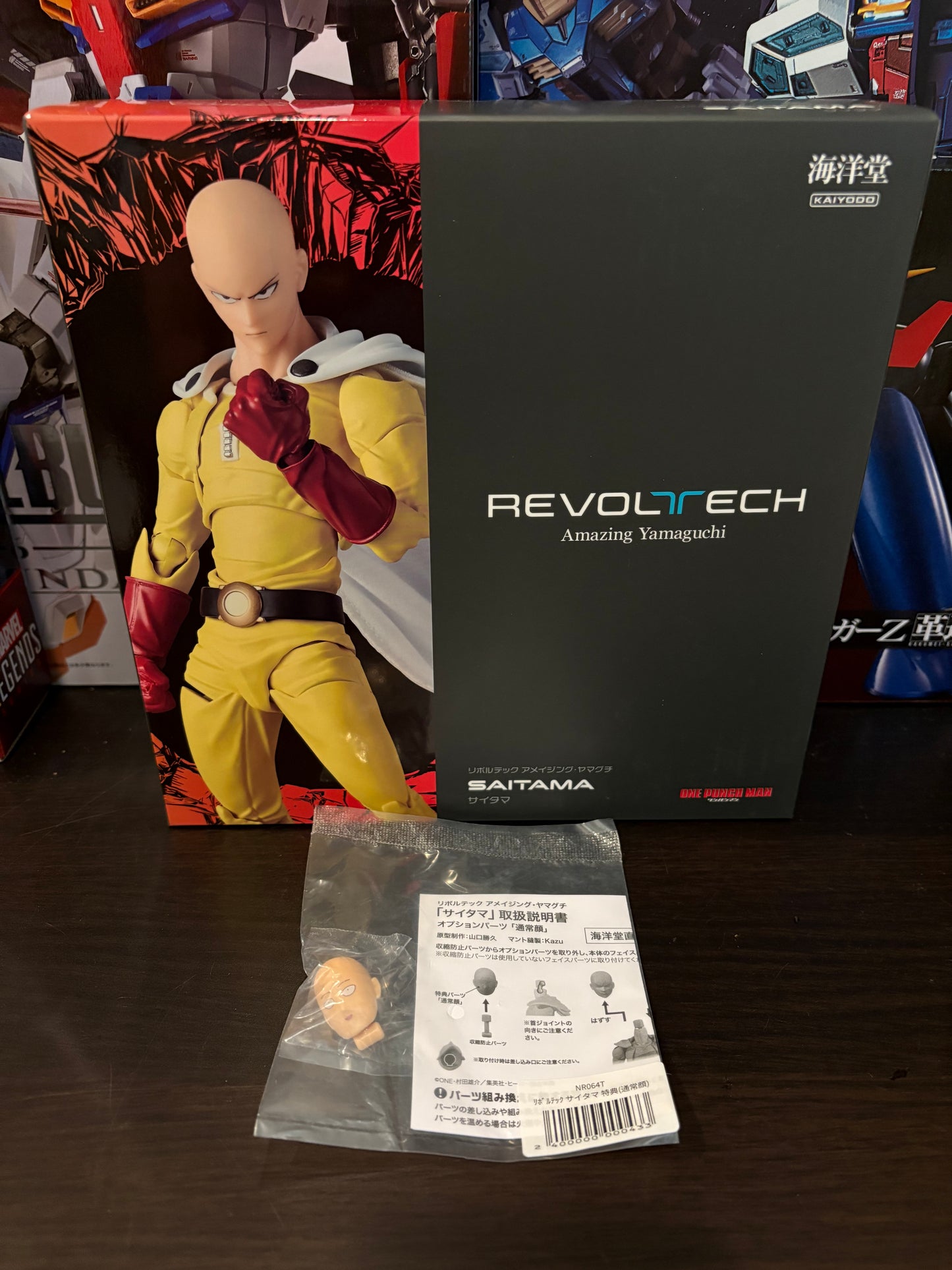 Revoltech Amazing Yamaguchi Saitama One Punch Man w/ Bonus Head Piece by Kaiyodo