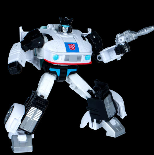 Transformers Studio Series Deluxe Class Transformers: The Movie Autobot Jazz by Hasbro