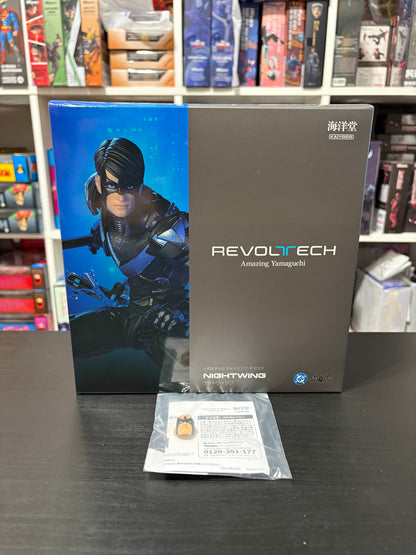 Revoltech Amazing Yamaguchi Batman Nightwing with Limited Bonus Item by Kaiyodo