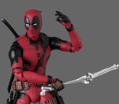 (Arriving Soon!) MAFEX No.284 DEADPOOL (Deadpool & Wolverine Ver.) by Medicom