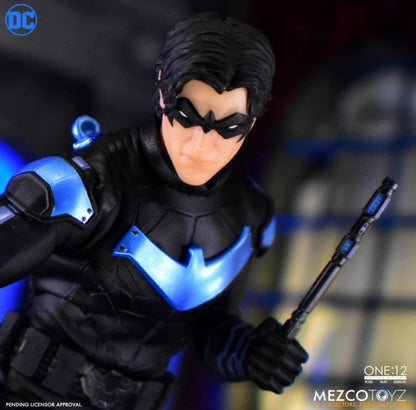 One:12 Collective Nightwing DC Comics by Mezco Toyz