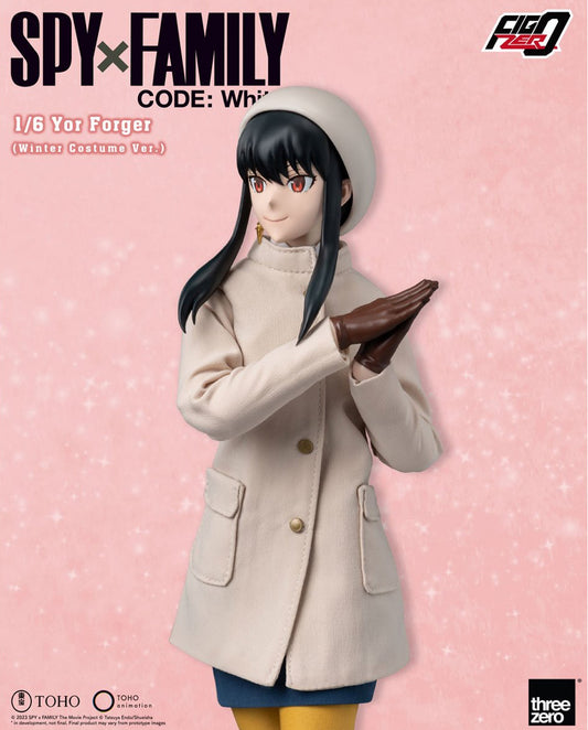 Spy x Family Code: White Yor Forger Winter Costume Version 1:6 Scale FigZero by 
Threezero