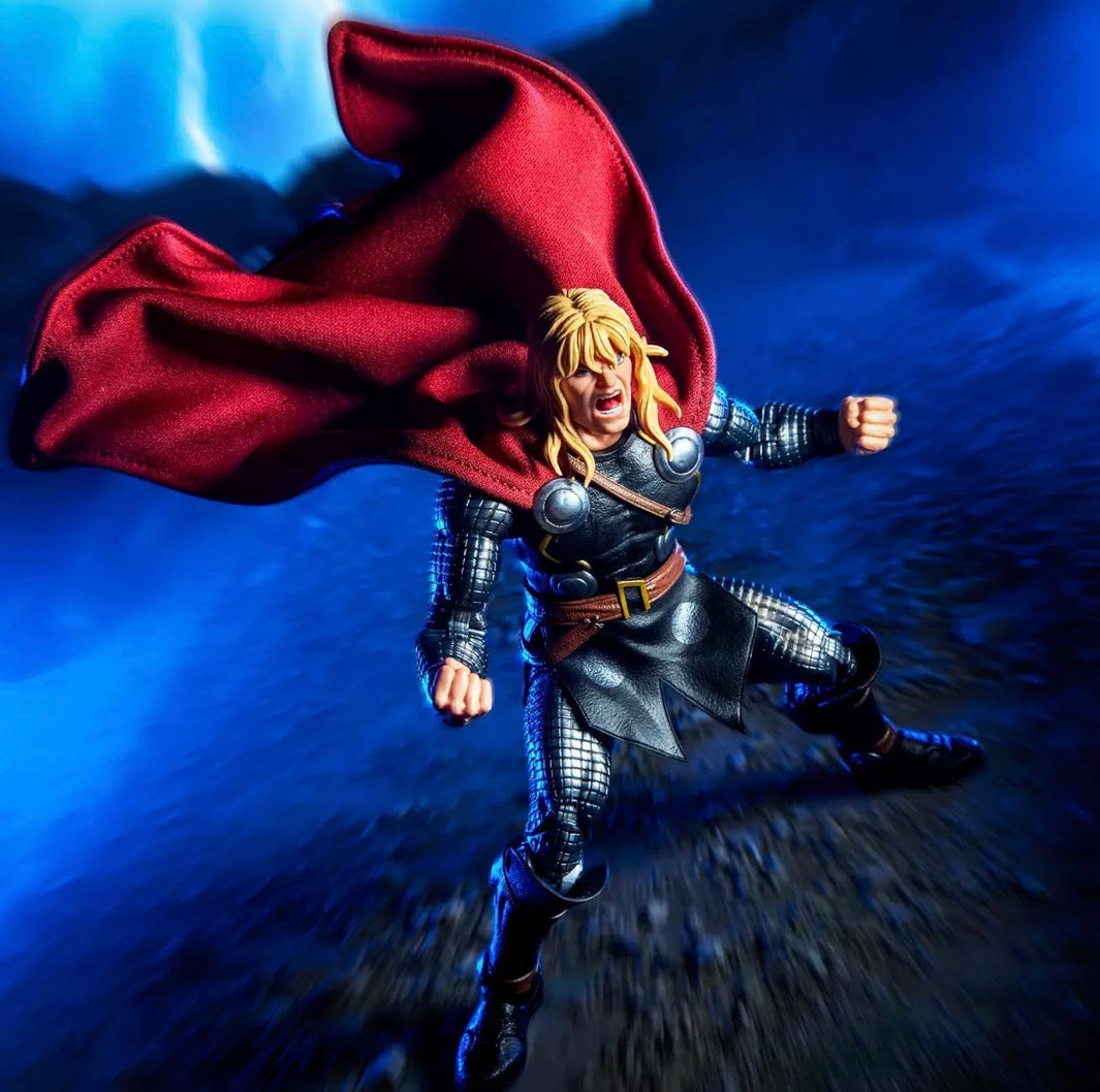 Marvel Legends Maximum Series Thor by Hasbro