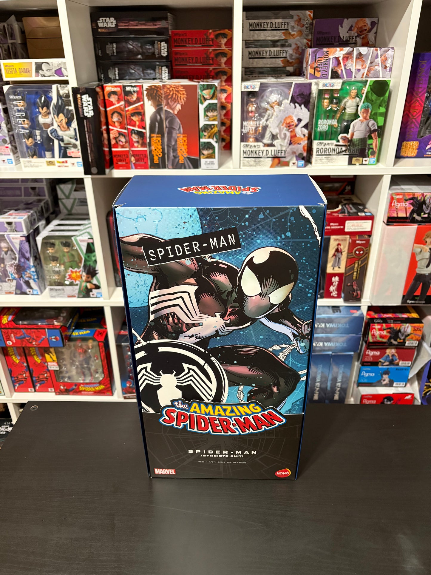 SPIDER-MAN (SYMBIOTE SUIT) 1/6 Scale Action Figure by Honō Studio