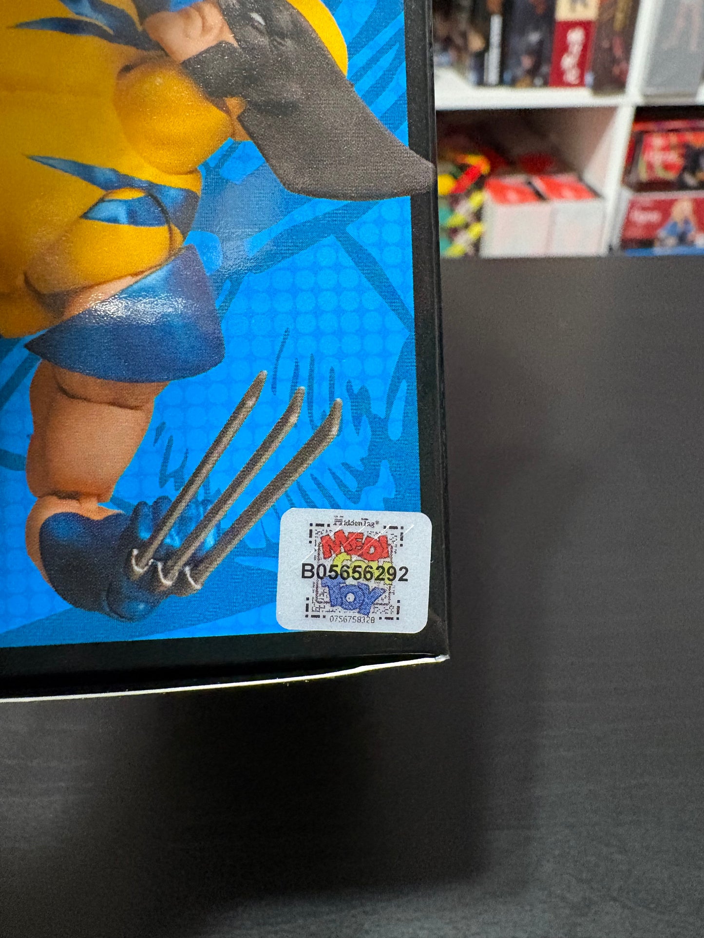 MAFEX No.096 Wolverine Marvel X-men Comic Version by Medicom