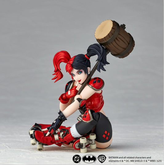 Revoltech Amazing Yamaguchi Harley Quinn Red x Black Ver. with Limited Bonus Winking/Bubblegum Face
