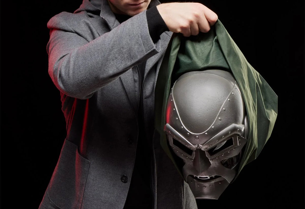 Fantastic Four Marvel Legends Doctor Doom Premium Roleplay Helmet Prop Replica