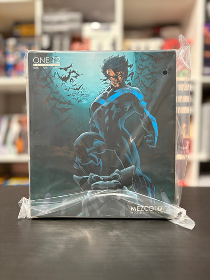 One:12 Collective Nightwing DC Comics by Mezco Toyz