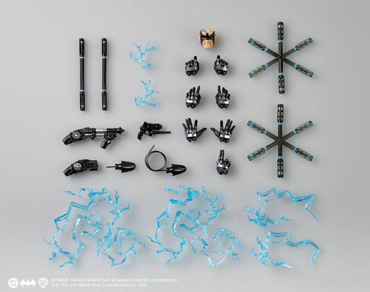 Revoltech Amazing Yamaguchi Batman Nightwing with Limited Bonus Item by Kaiyodo