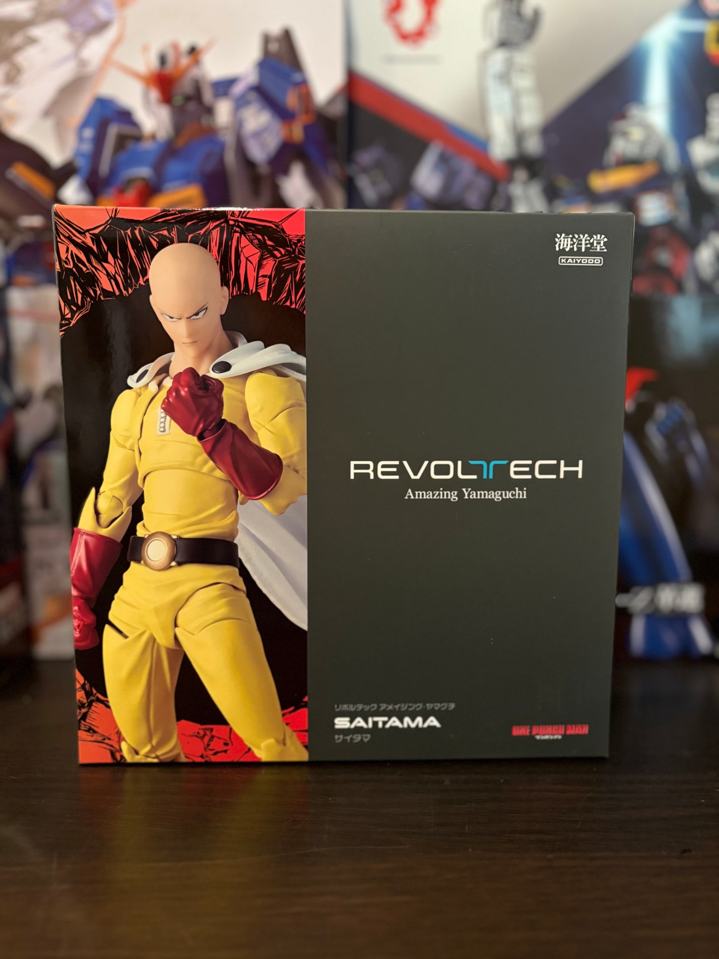 Revoltech Amazing Yamaguchi Saitama One Punch Man w/ Bonus Head Piece by Kaiyodo