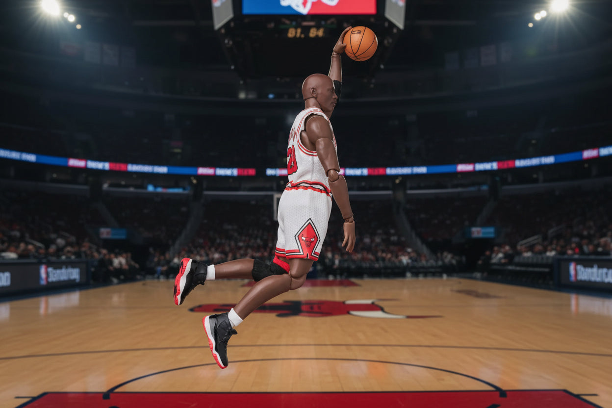 MAFEX No. 255 Michael Jordan (Chicago Bulls Home) by Medicom