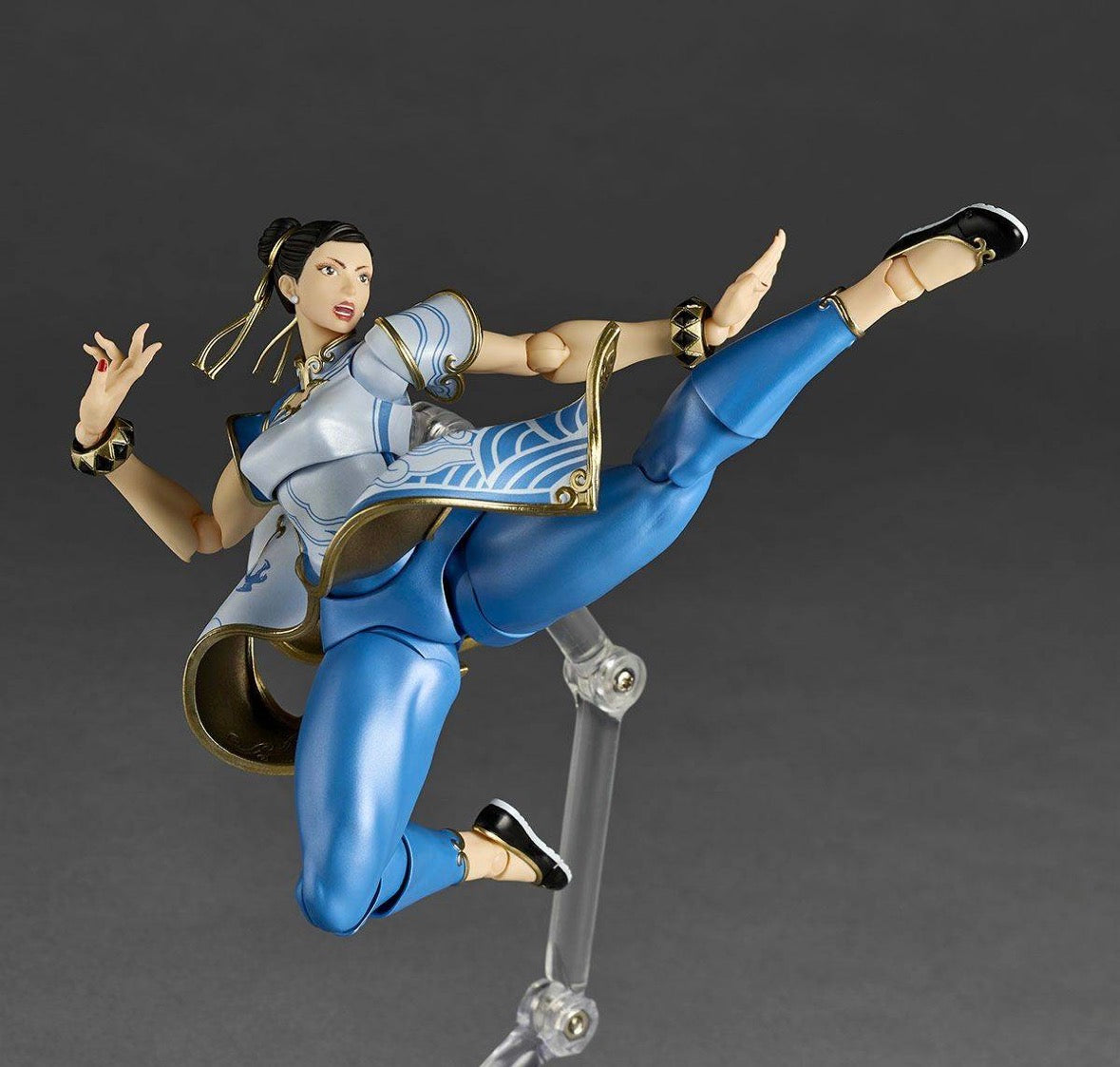 Revoltech Amazing Yamaguchi Chun-Li Street Fighter 6 by Kaiyodo