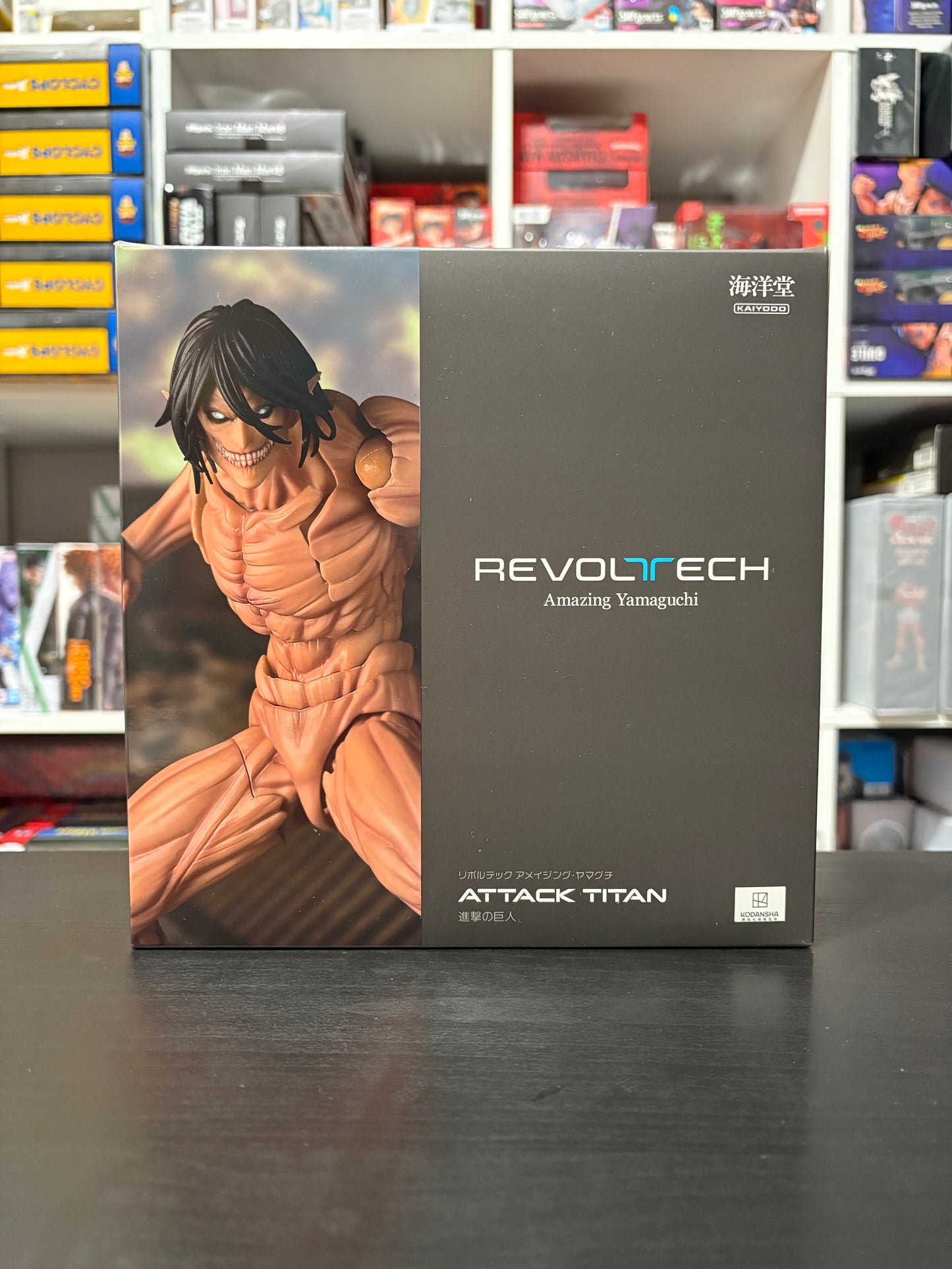 Revoltech Amazing Yamaguchi Attack on Titan Eren Yeager Titan by Kaiyodo